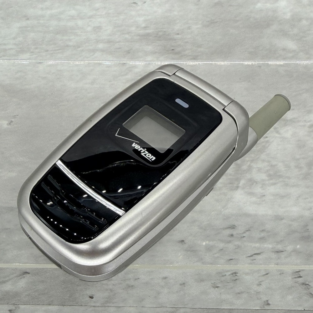 Vintage Pantech PN-300 Verizon Wireless Mobile Flip Phone BLACK/SILVER